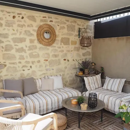 Small Holiday With Courtyard, Bellegarde 贝勒加德