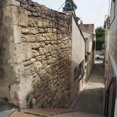Small Holiday With Courtyard, Bellegarde *